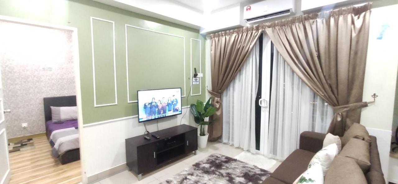 Appartement Dperdana -Dinies Pool,Wifi, Centre Of Kota Bharu, 4-5 Pax Extérieur photo